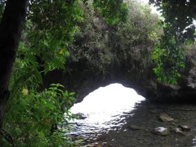 Arco de Rocas Lican Ray